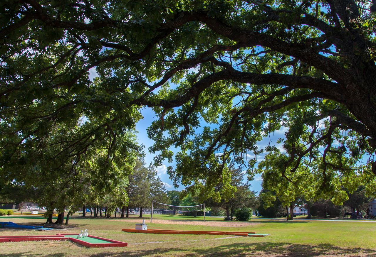 Lake Texoma Camping Resort Cabin 4 Willow Spring Buitenkant foto